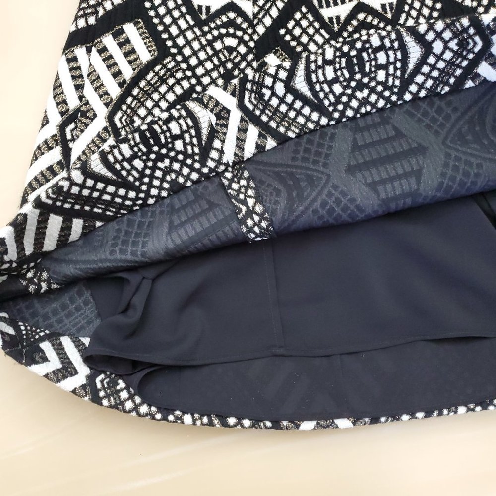 Alice + Olivia Loran Structured Lantern Skirt - Picture 10 of 16
